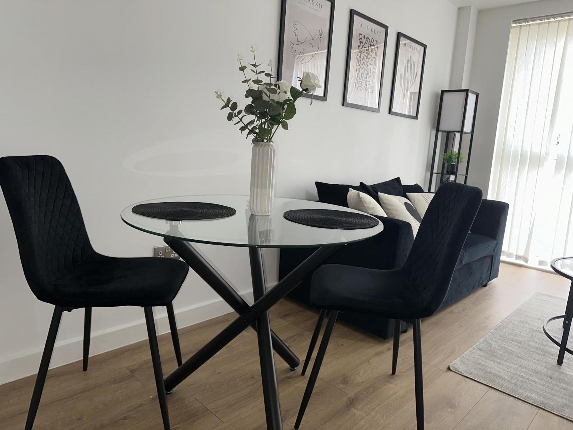 Luxury - Smart Tv - Fast Wifi - Near Utilitia Arena & Icc Apartment Бирмингам Екстериор снимка